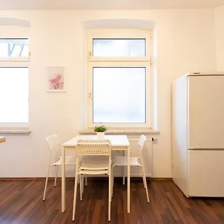 Raj Living - 1 Or 4 Room Apartments - 15 Min To Messe Dus - 10 Min Old Town Dus Dusseldorf Exterior photo