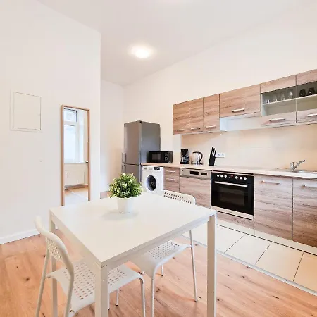 Raj Living - 1 Or 4 Room Apartments - 15 Min To Messe Dus - 10 Min Old Town Dus Dusseldorf Exterior photo