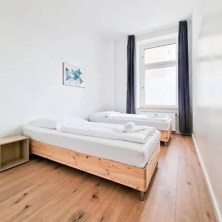 Raj Living - 1 Or 4 Room Apartments - 15 Min To Messe Dus - 10 Min Old Town Dus Dusseldorf Exterior photo