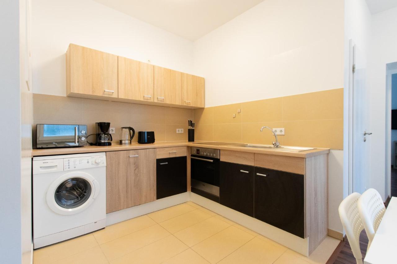 Raj Living - 1 Or 4 - 15 Min To Messe Dus - 10 Min Old Town Dus Dusseldorf