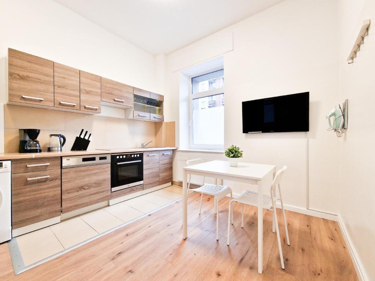 Raj Living - 1 Or 4 - 15 Min To Messe Dus - 10 Min Old Town Dus *