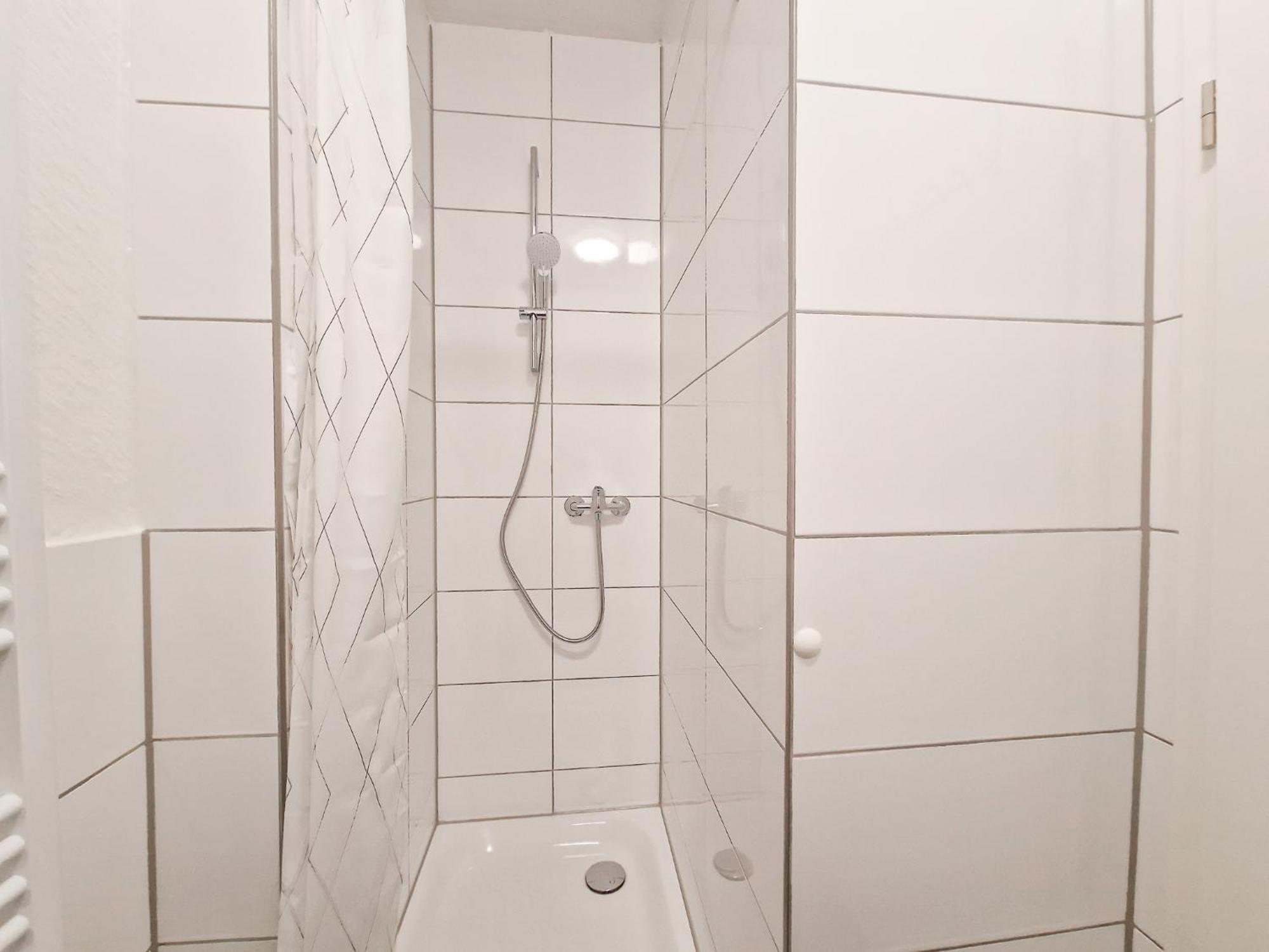 Raj Living - 1 Or 4 - 15 Min To Messe Dus - 10 Min Old Town Dus *