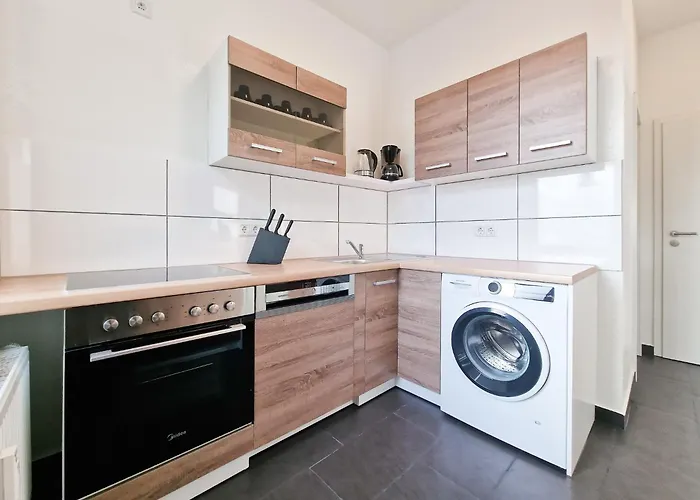 Raj Living - 1 Or 4 Room Apartments - 15 Min To Messe Dus - 10 Min Old Town Dus